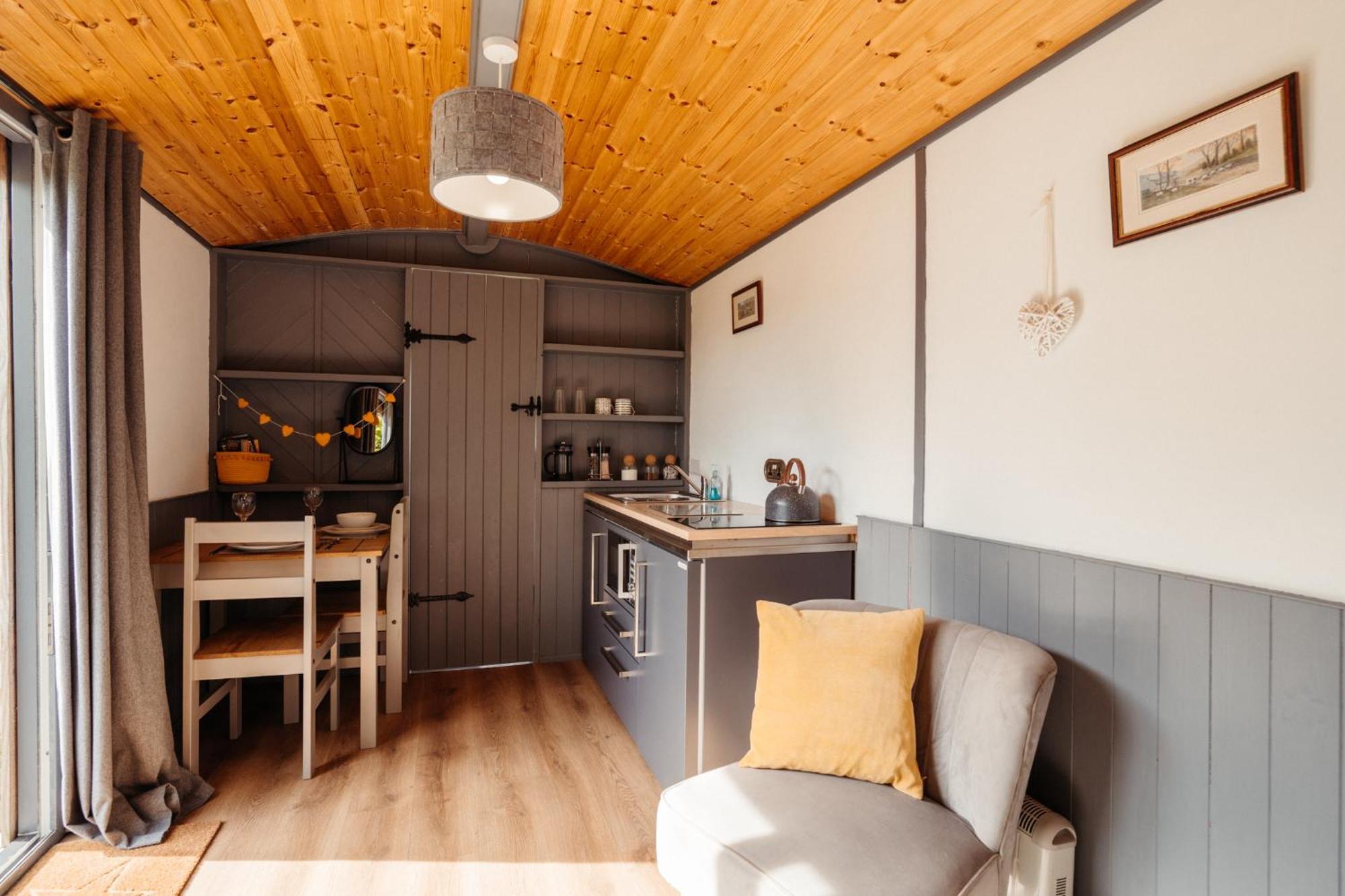 Cefn Crib Cabins Machynlleth Ngoại thất bức ảnh
