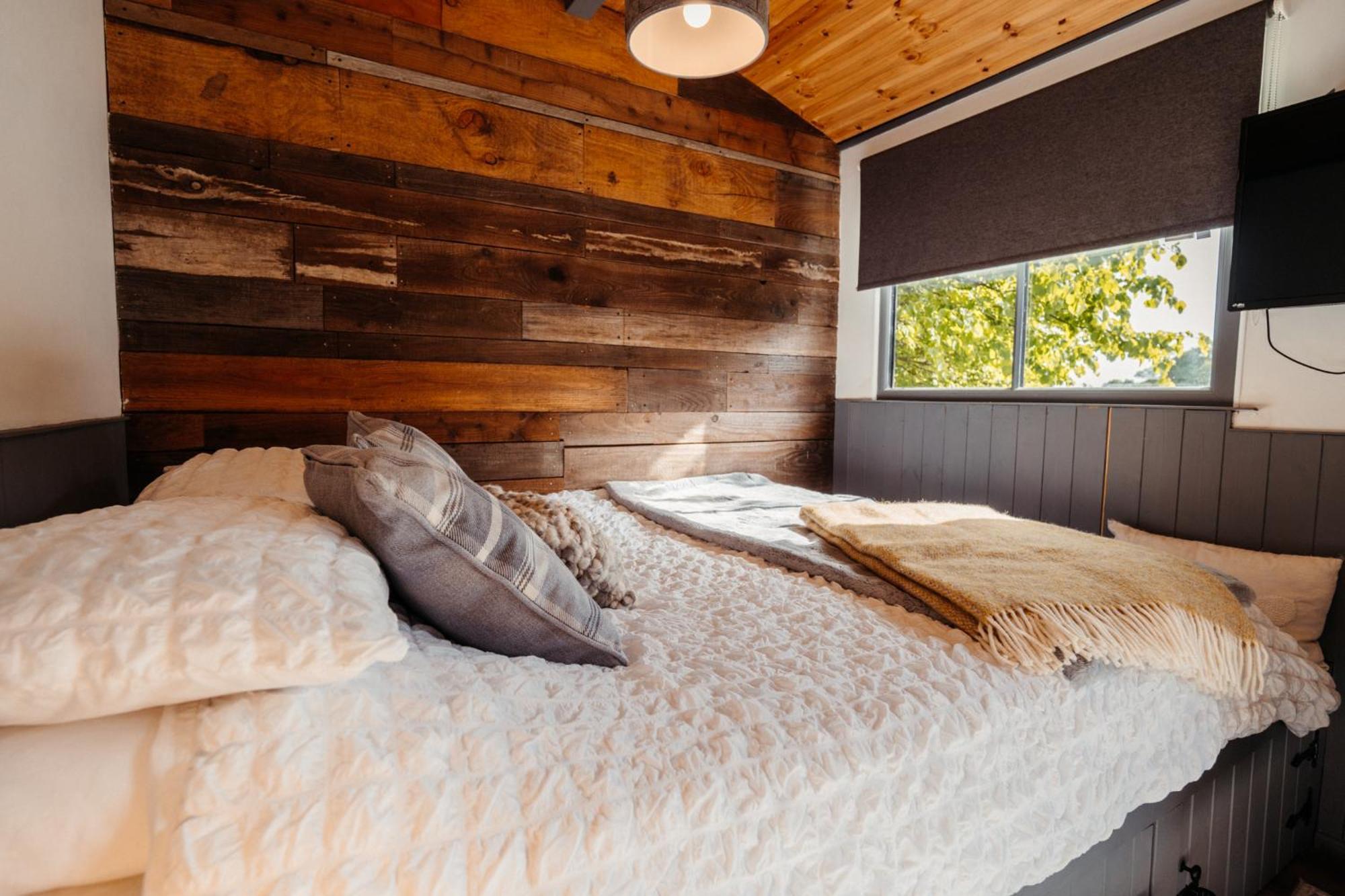 Cefn Crib Cabins Machynlleth Ngoại thất bức ảnh